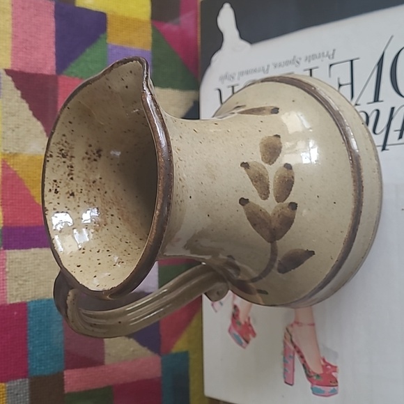 STUDIO POTTERY WHEAT PITCHER VASE SIGNED - Picture 4 of 7